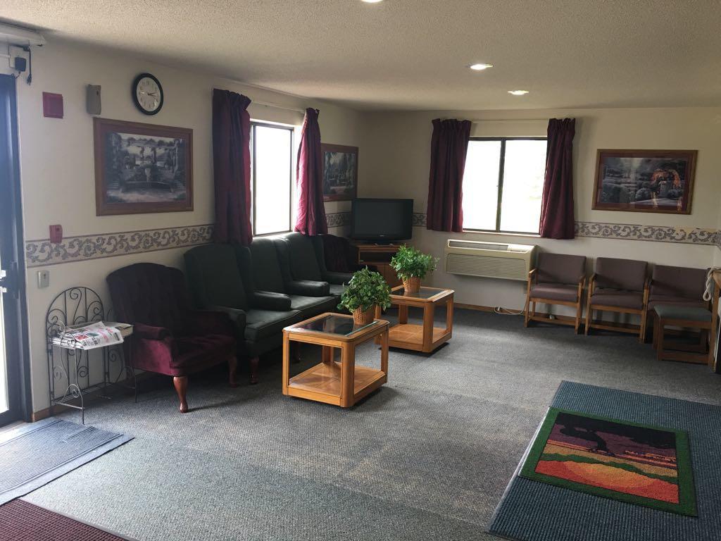 Prairie Rose Inn Edgeley エクステリア 写真